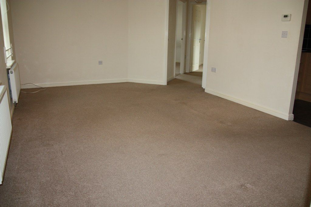 Property photo 2 of 11 Lounge
