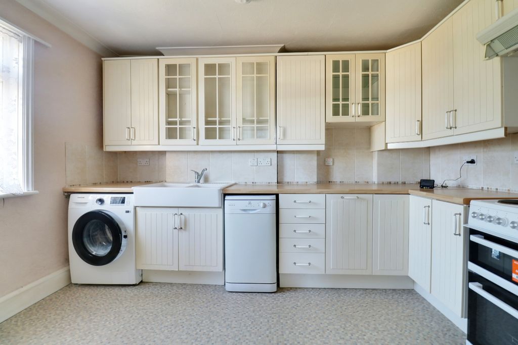 Property photo 1 of 13 5339170