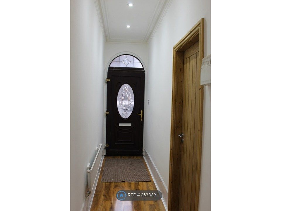 Property photo 2 of 29