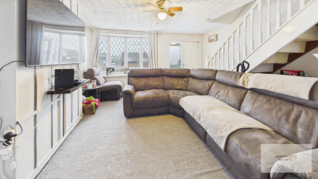 Property photo 2 of 12 Living Room