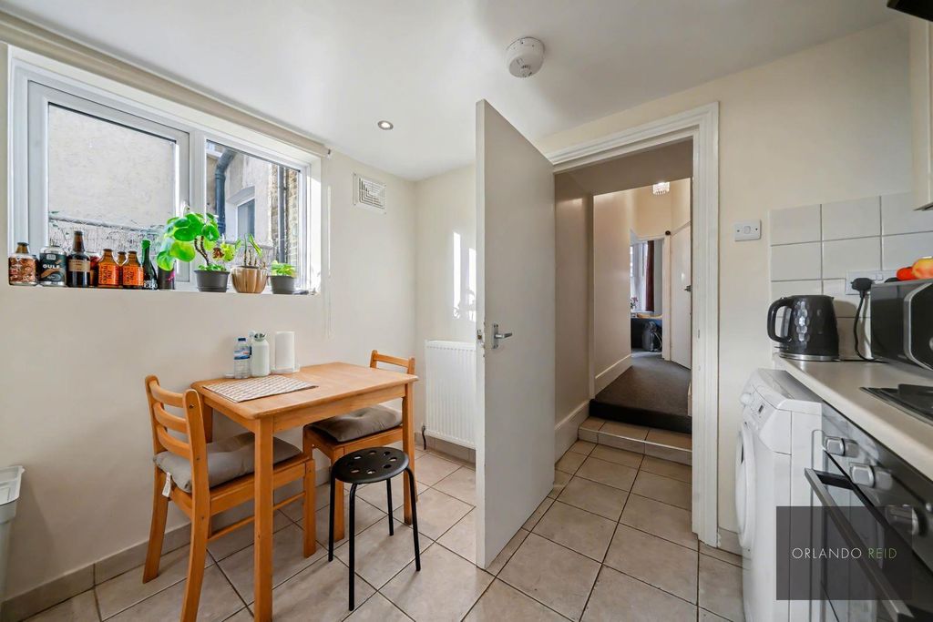 Property photo 3 of 12 Abgkxelw.Jpeg