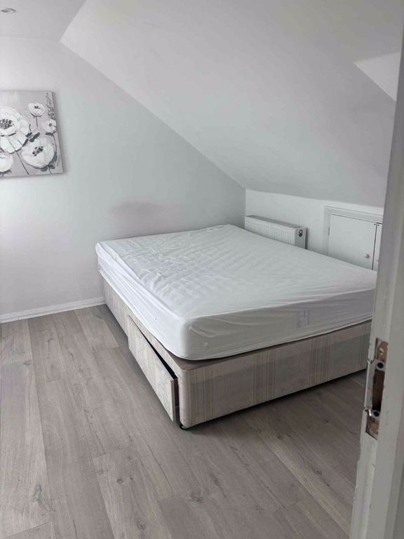 Property photo 2 of 12 Photo 2