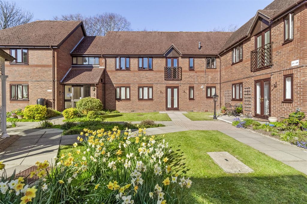 Property photo 1 of 13 31 The Courtyard-011.Jpg