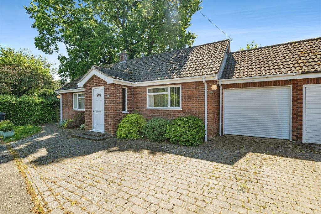 Property photo 2 of 18