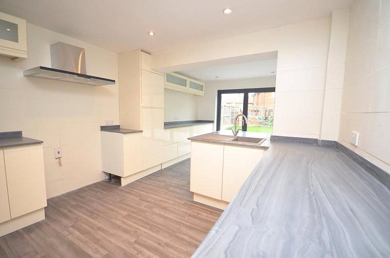 Property photo 3 of 17 Picture No. 02