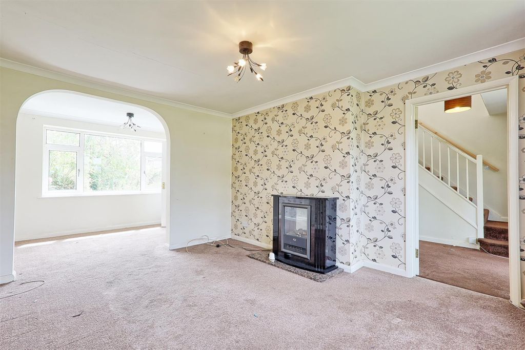 Property photo 2 of 21 Img_9898_899_900_Easyhdr-Interior3.Jpg