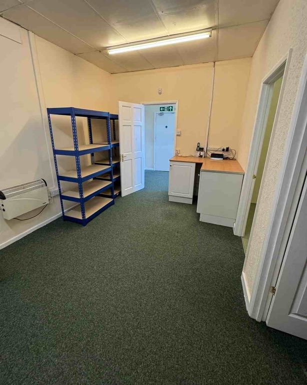 Property photo 2 of 8