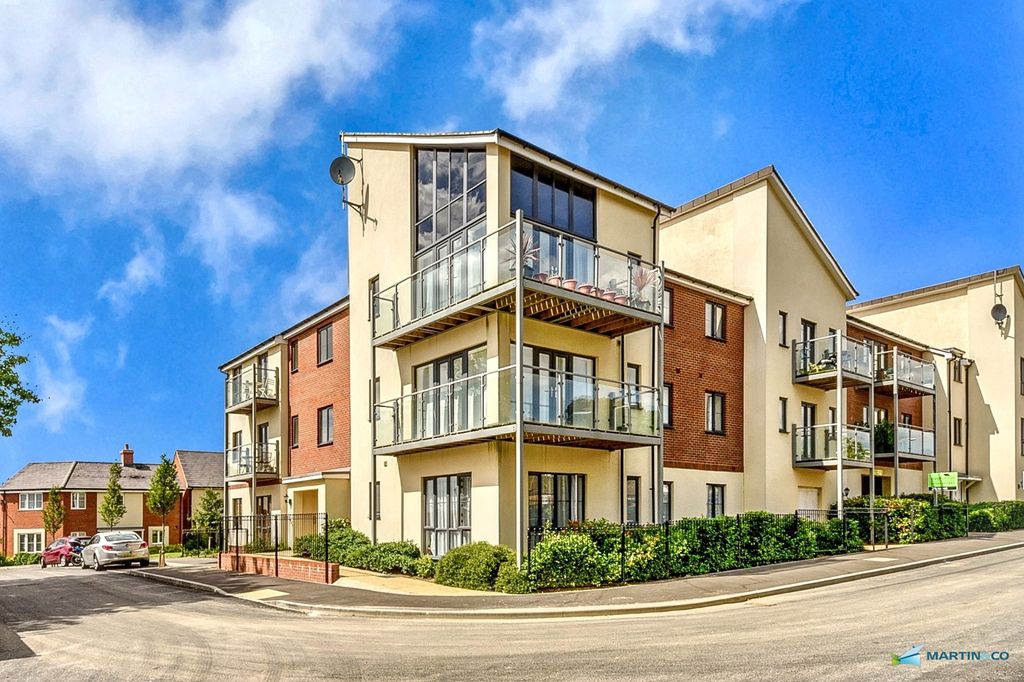 Property photo 1 of 7 Dsc_3207-Edit