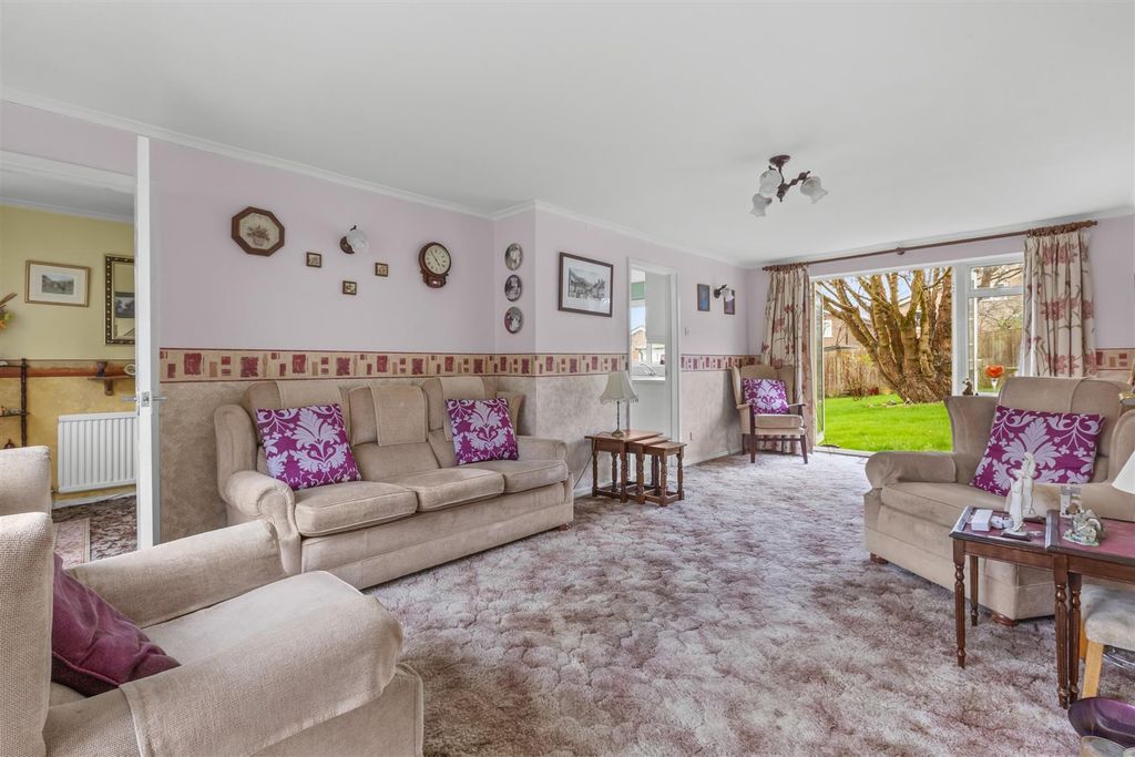 Property photo 3 of 14