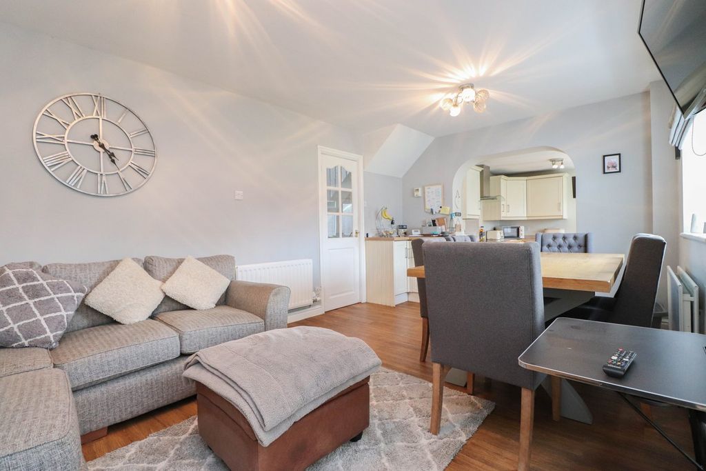 Property photo 3 of 18 Dining Kitchen &amp; Family Room