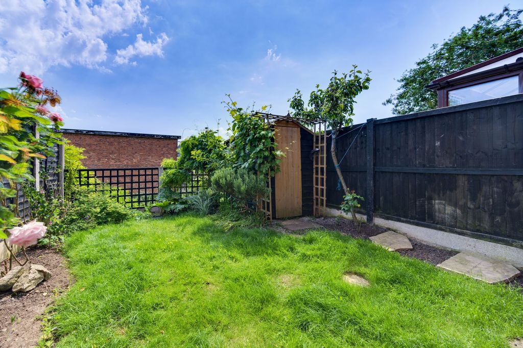 Property photo 2 of 23