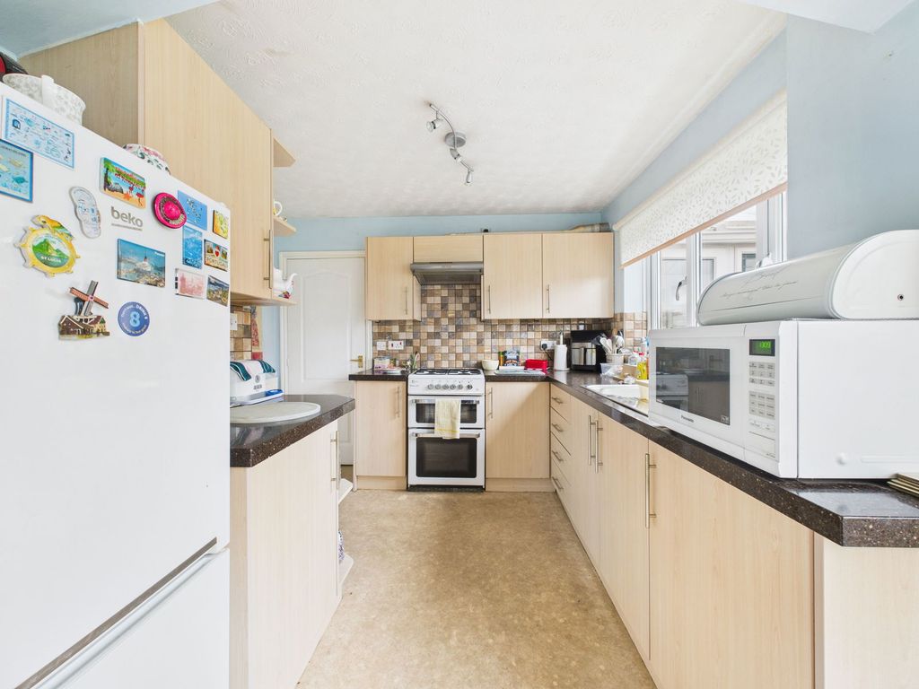 Property photo 3 of 16