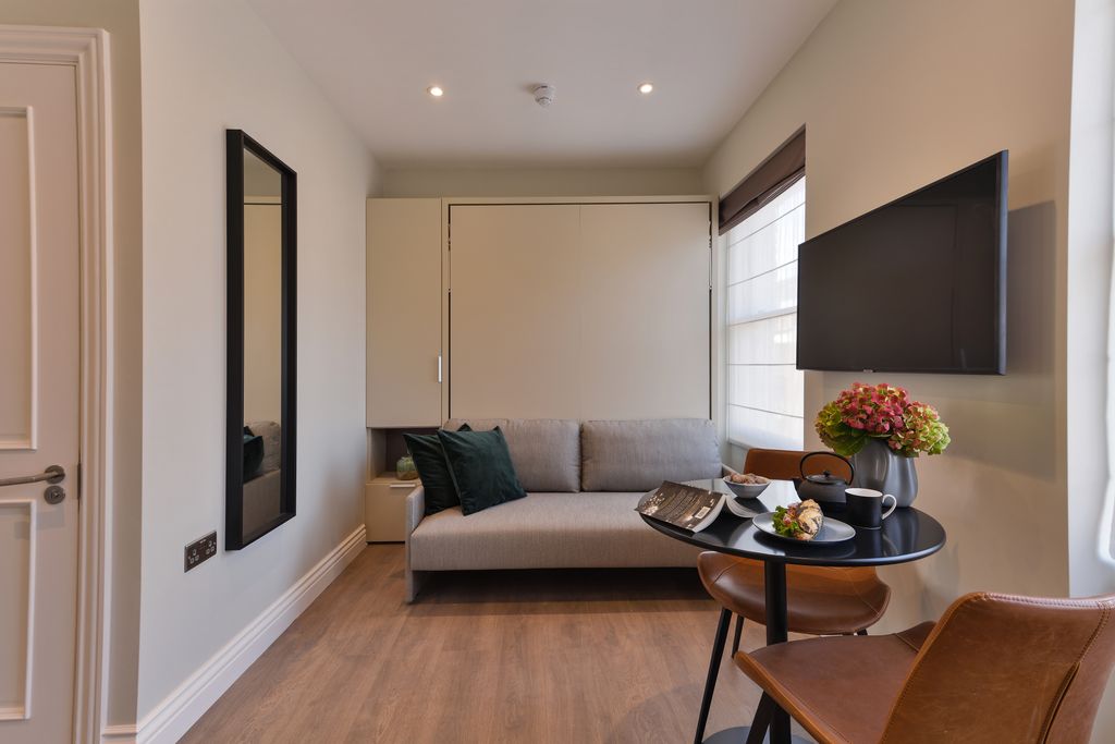 Property photo 3 of 4