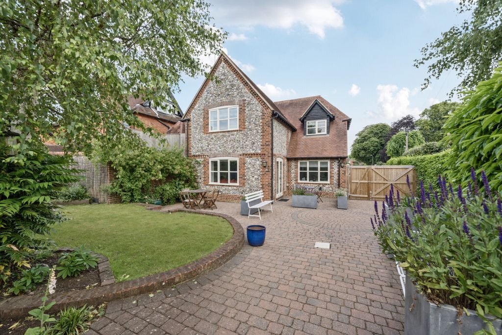 Property photo 2 of 12 Picture No. 05