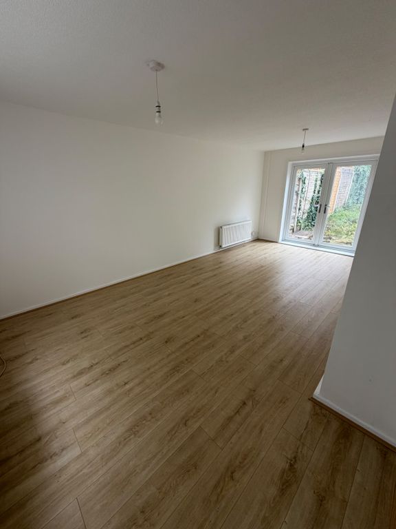 Property photo 2 of 13 8
