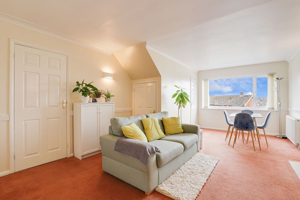 Property photo 2 of 29