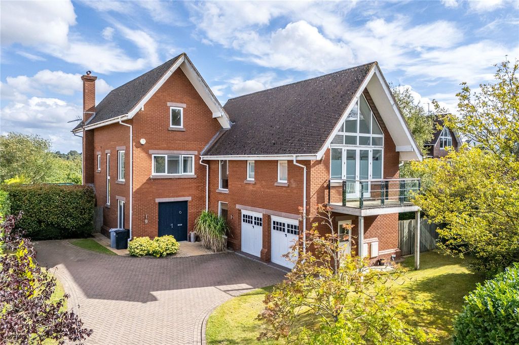 Property photo 1 of 47 Picture No. 13