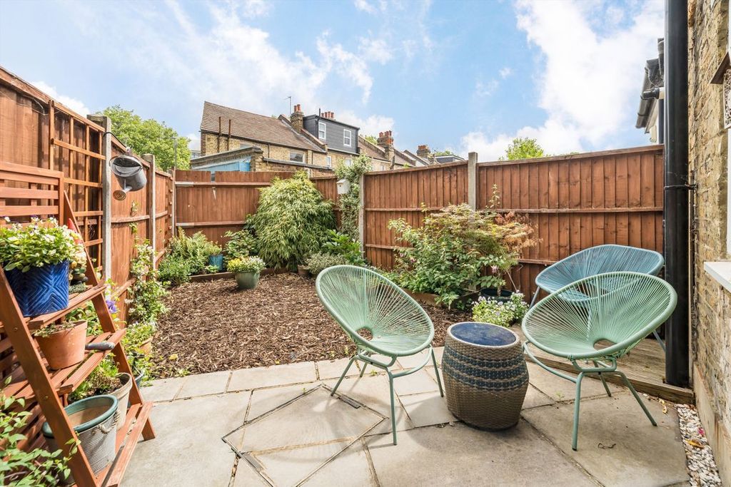 Property photo 1 of 10