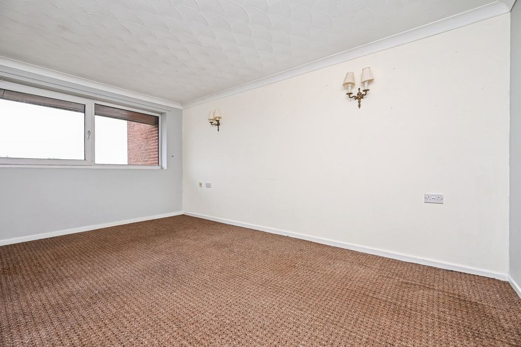Property photo 3 of 13 Pbox-Img.Jpg