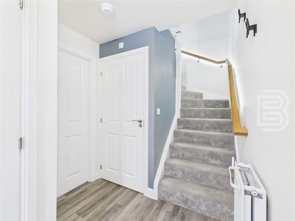 Property photo 2 of 19 Cam05587G0-Pr0056-Still007.Jpg