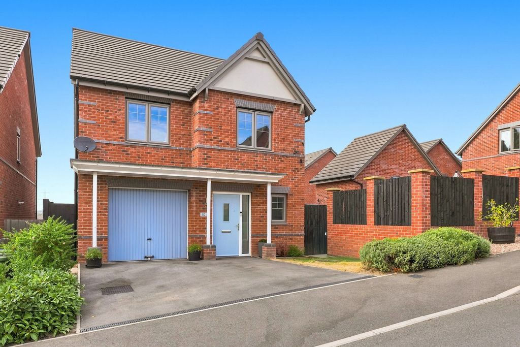 Property photo 1 of 33
