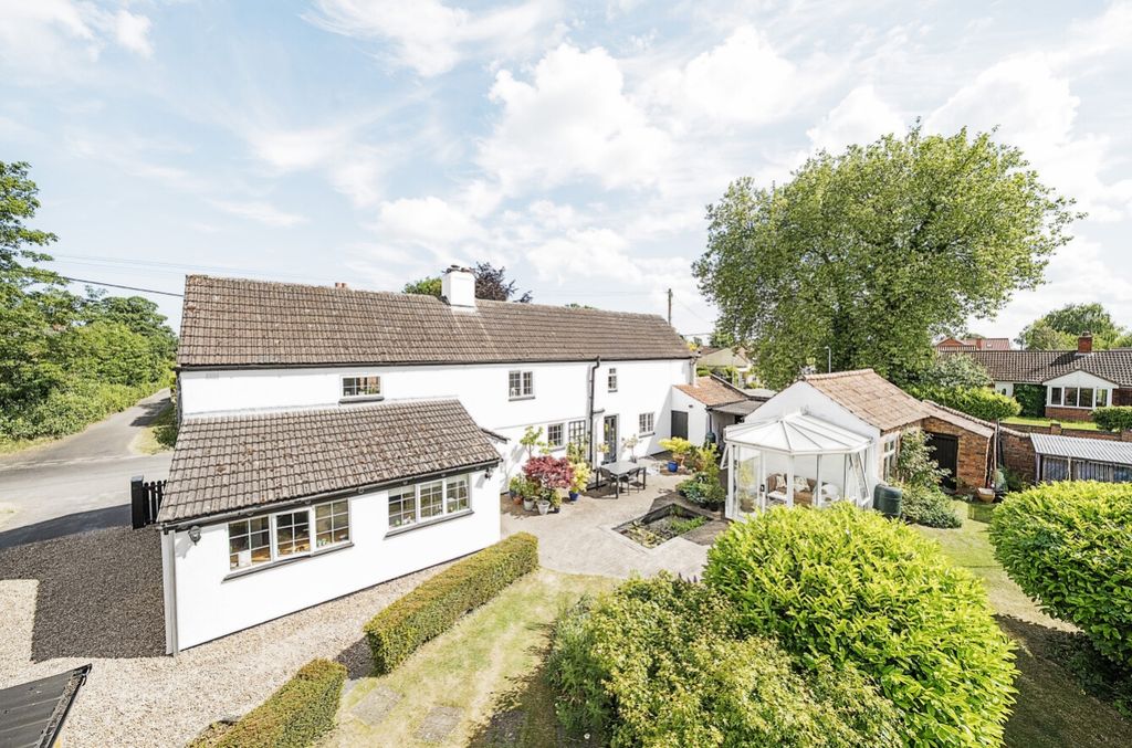 Property photo 1 of 18 1294634-21-682cc5A29d223-Arw