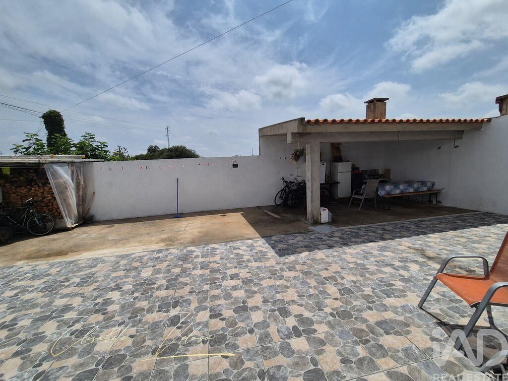 Property photo 2 of 33
