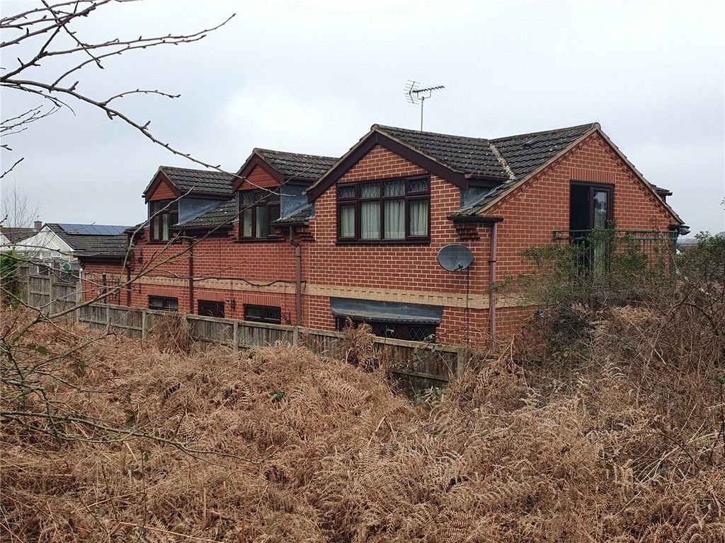 Property photo 1 of 20 Front