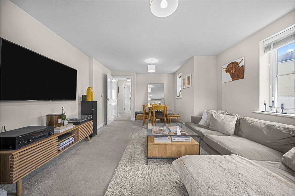 Property photo 3 of 15 Picture No. 05