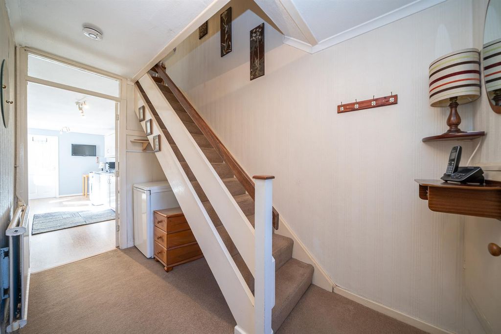 Property photo 2 of 16 38-Poynders-Hill-08722.Jpg