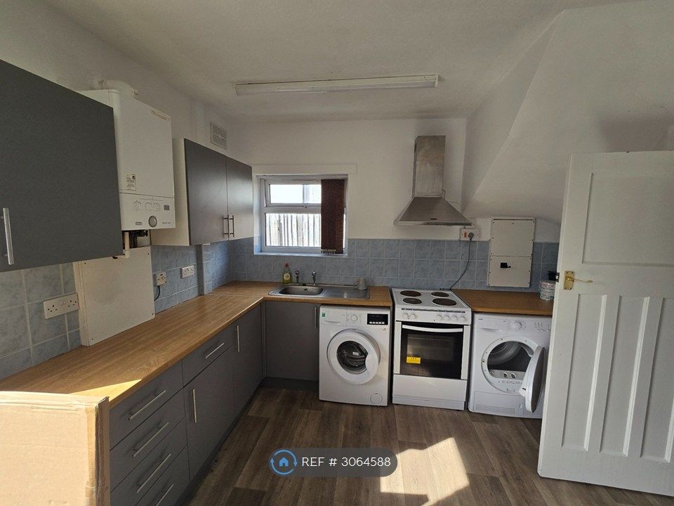 Property photo 2 of 10 Kitchen Diner Social Room