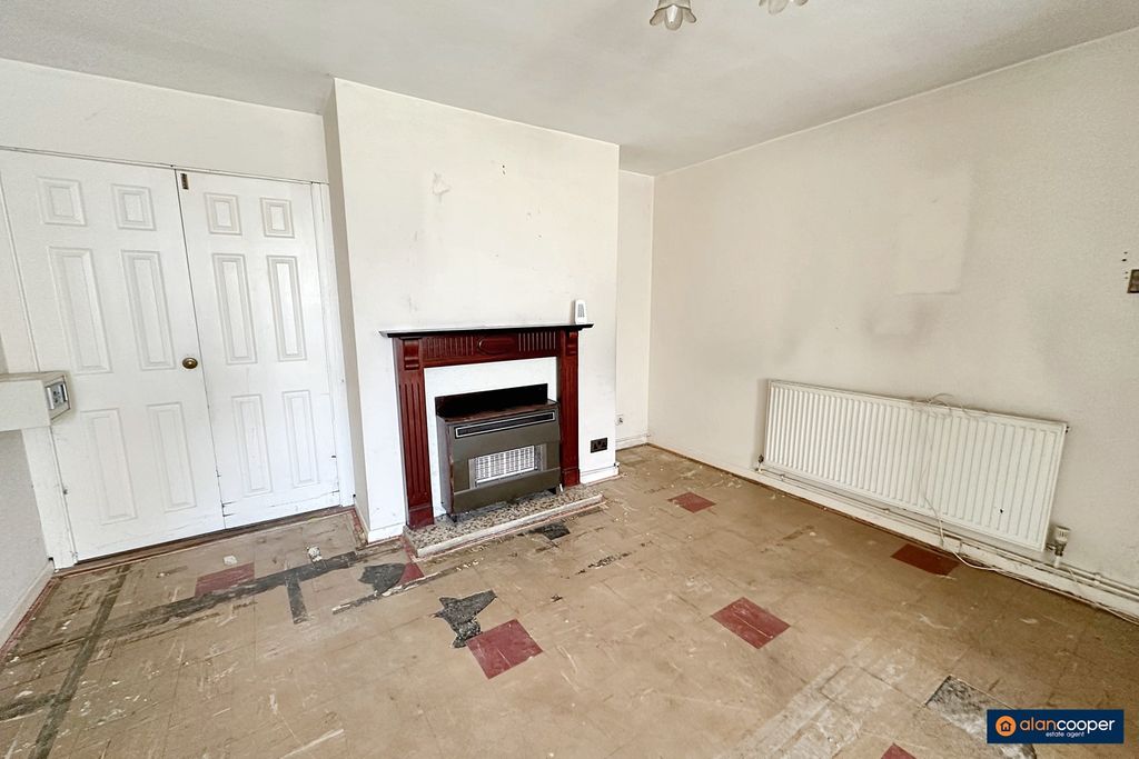 Property photo 2 of 12 3636254