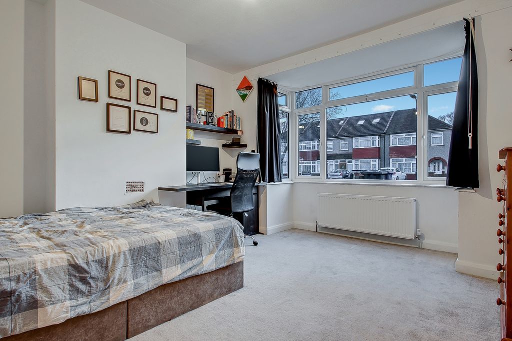 Property photo 2 of 12