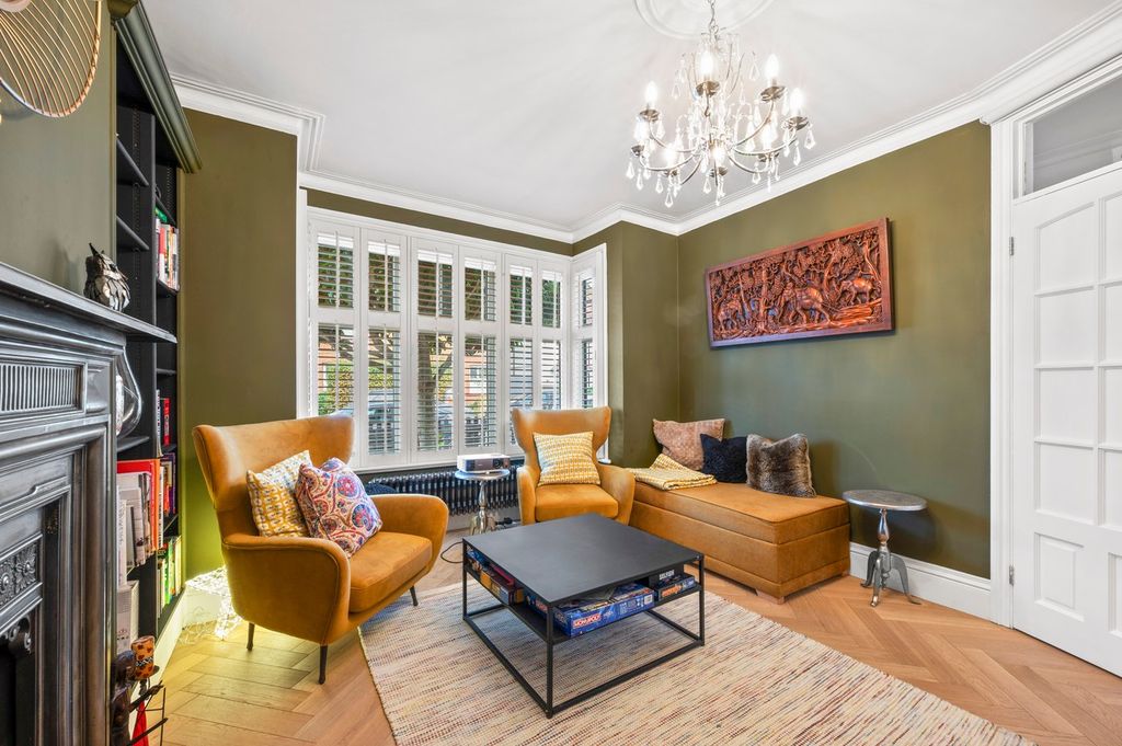 Property photo 3 of 26