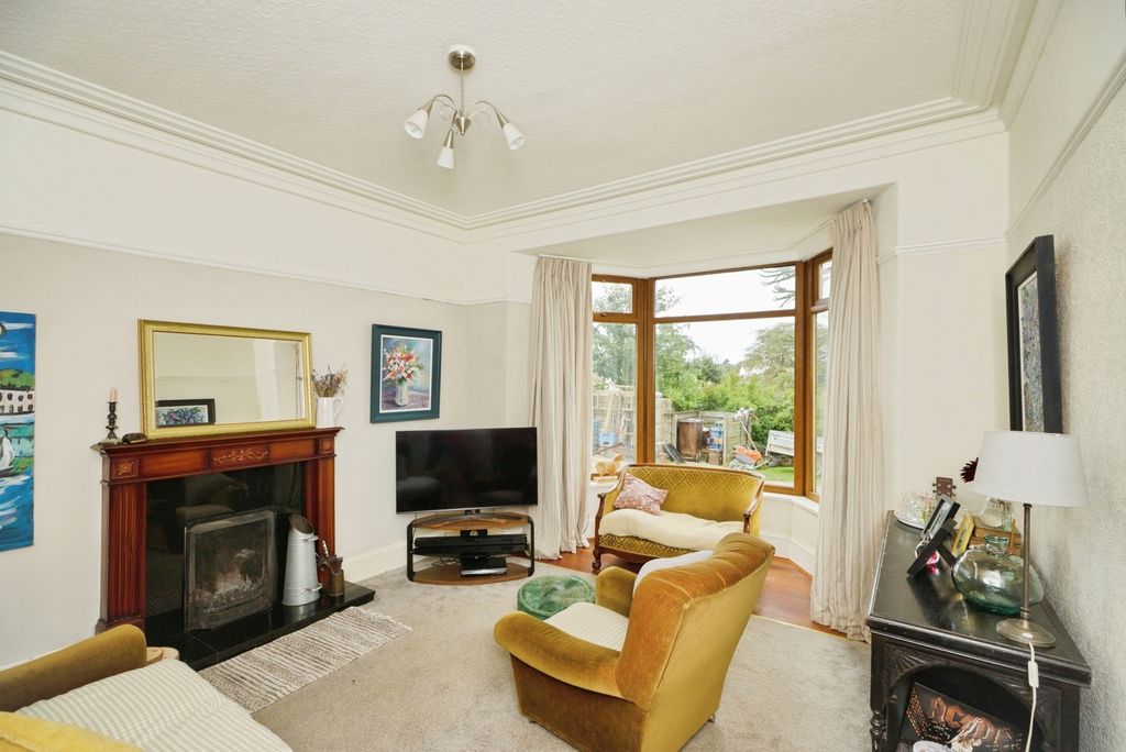 Property photo 2 of 28 Pbox-Img.Jpg