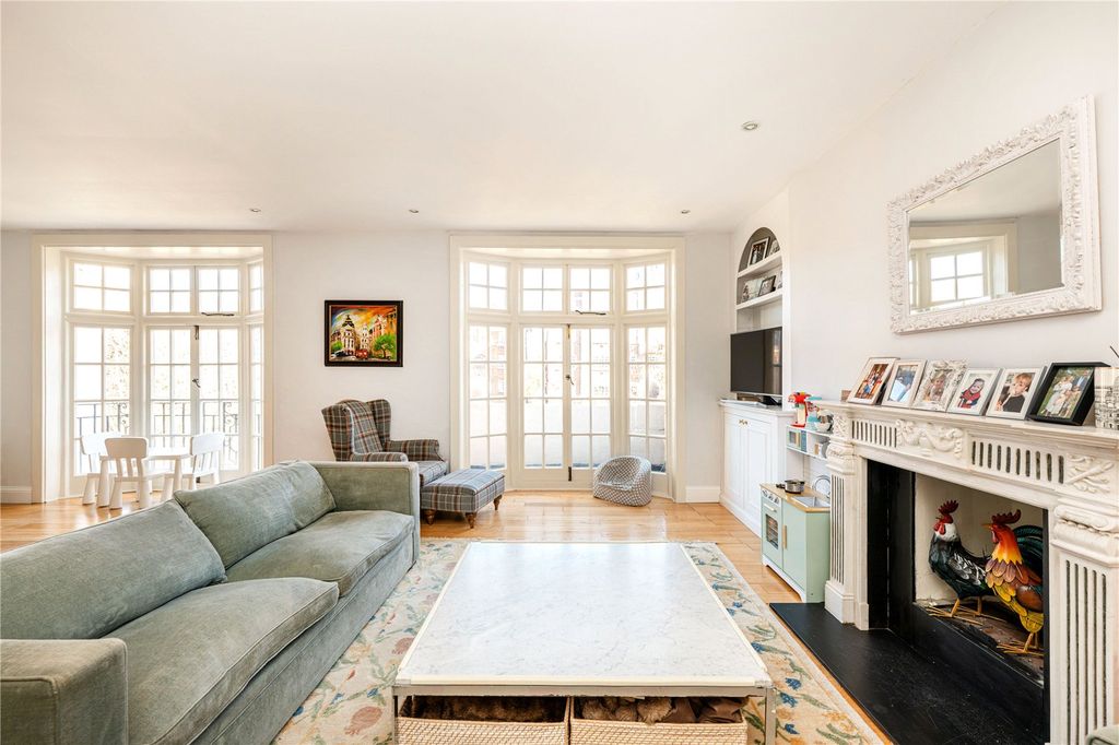 Property photo 1 of 13 Reception