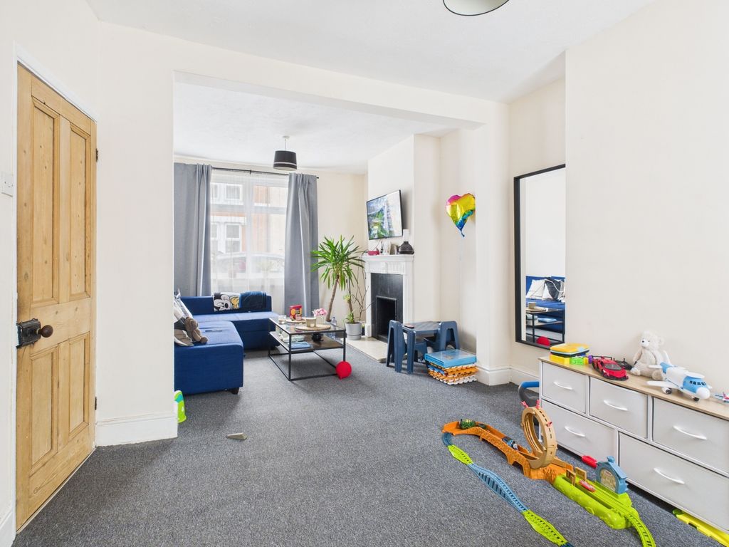 Property photo 2 of 9 Cam04922G0-Pr0073-Still002