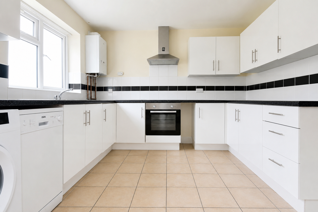 Property photo 2 of 7 Communal Kitchen - Angle 1