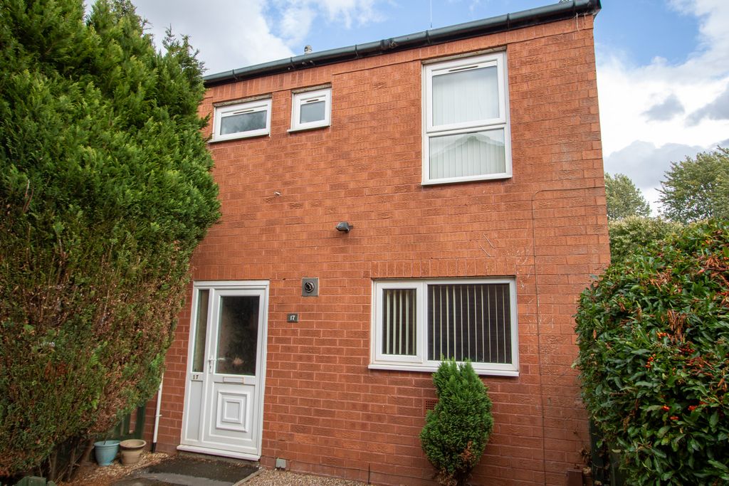 Property photo 1 of 12