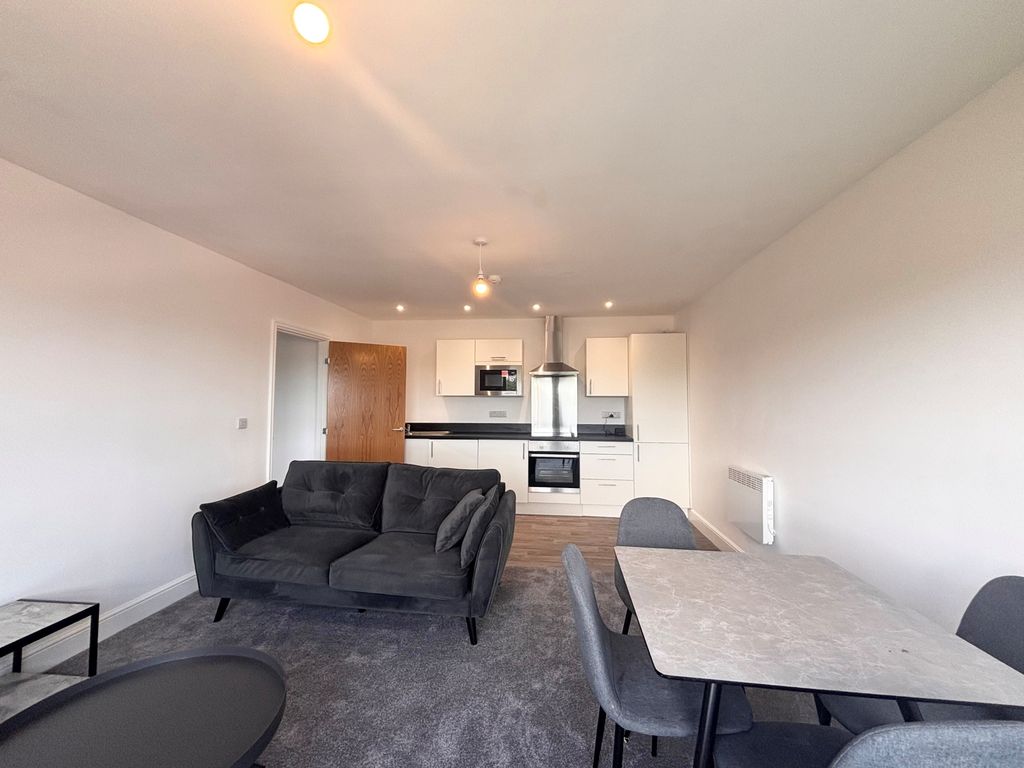 Property photo 2 of 7