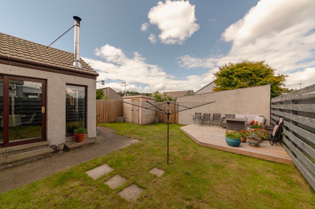 Property photo 2 of 36 Exterior Garden