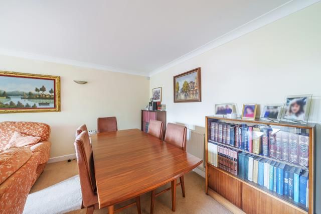 Property photo 3 of 10 Dining Area