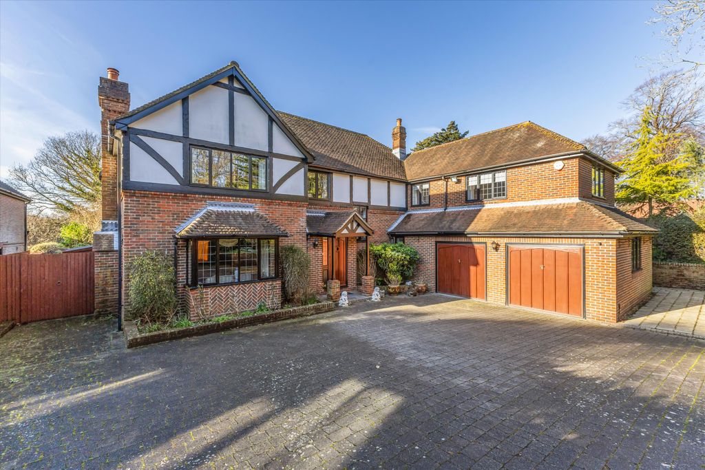 Property photo 1 of 19 Image