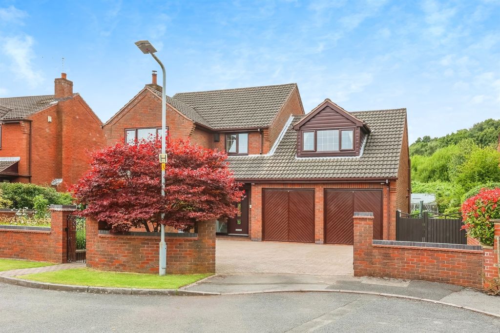 Property photo 1 of 17