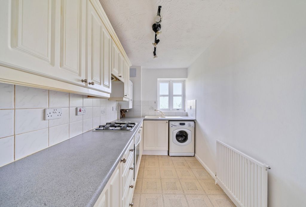 Property photo 2 of 11 1-681c7A9c126cd-1...