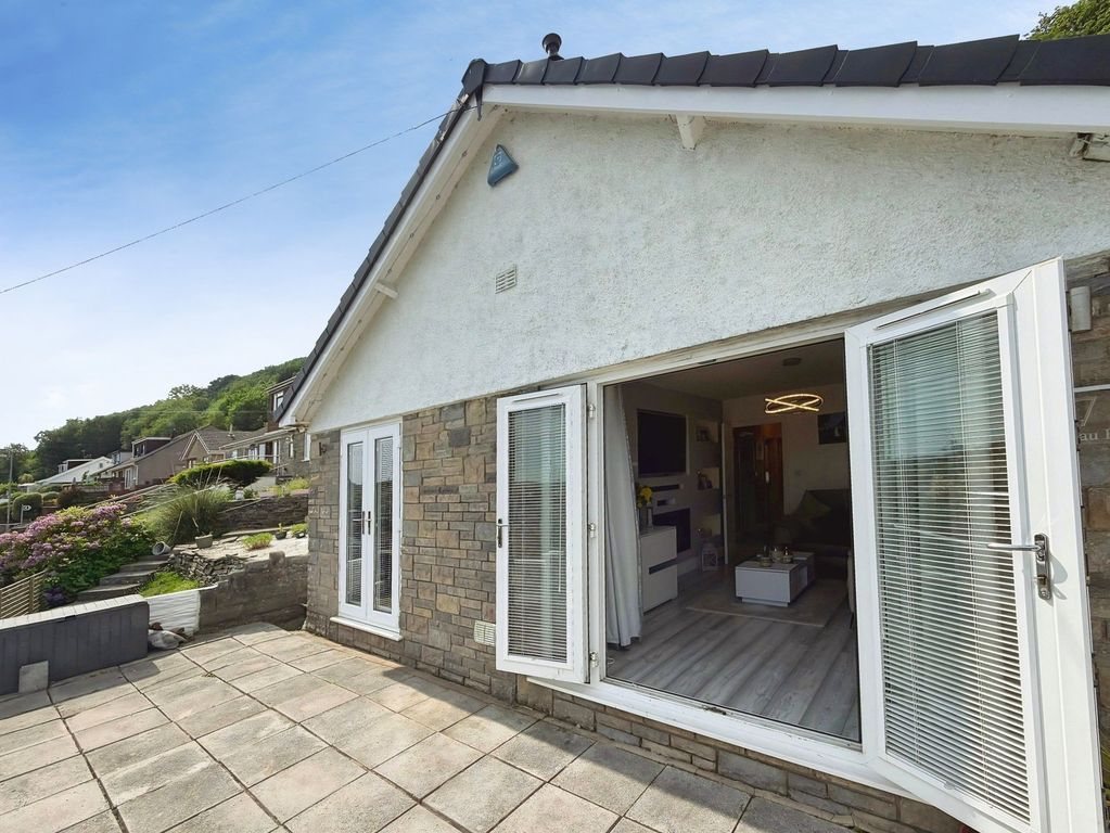 Property photo 2 of 39
