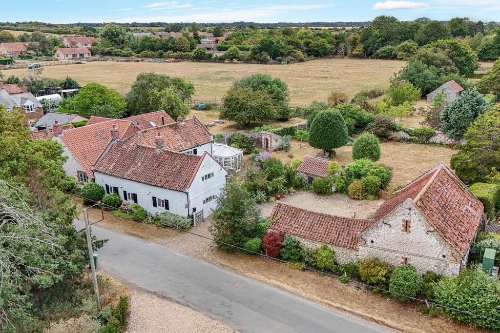Property photo 1 of 42 5257092