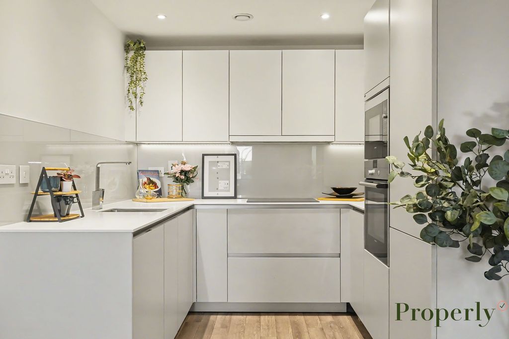 Property photo 3 of 9