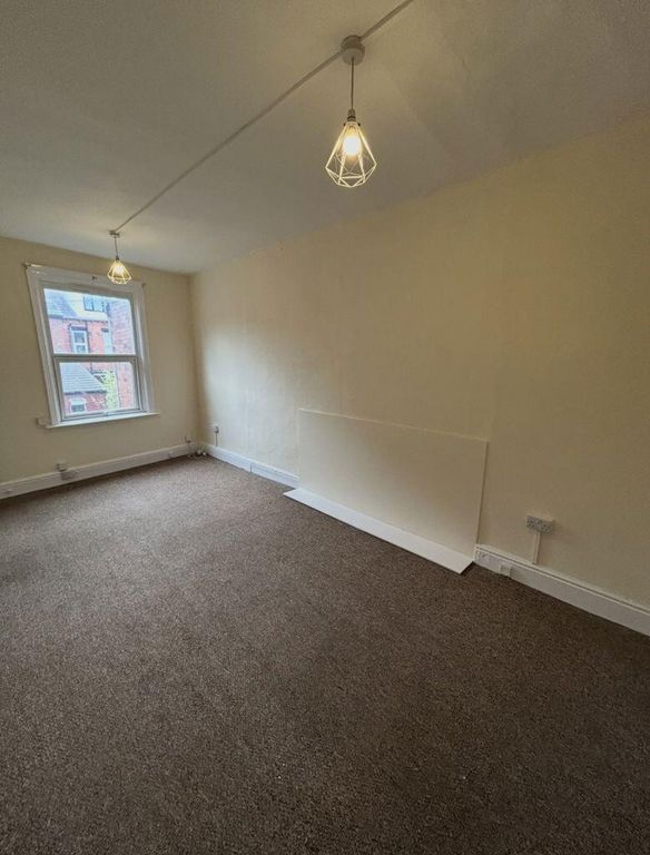 Property photo 2 of 5 Gallery