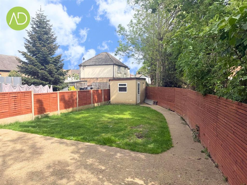 Property photo 2 of 10 6.Jpg
